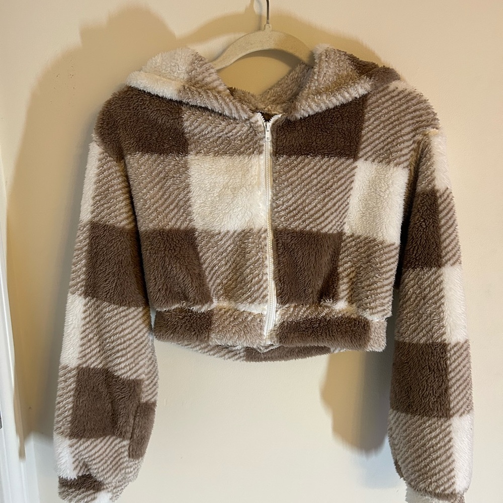 Comfy Cropped Hoodie.